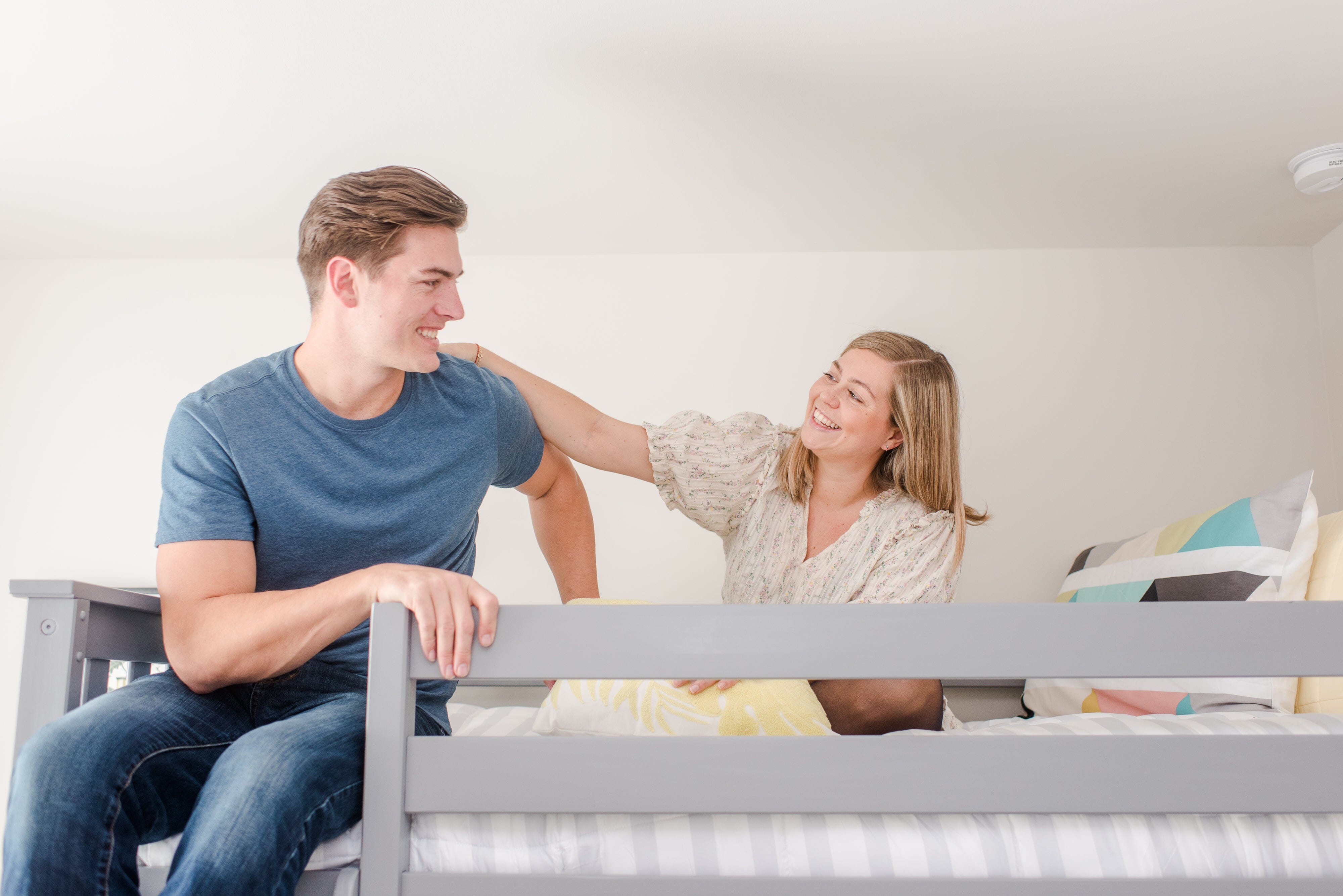 How to Set Up Your Airbnb Bedroom for Guests